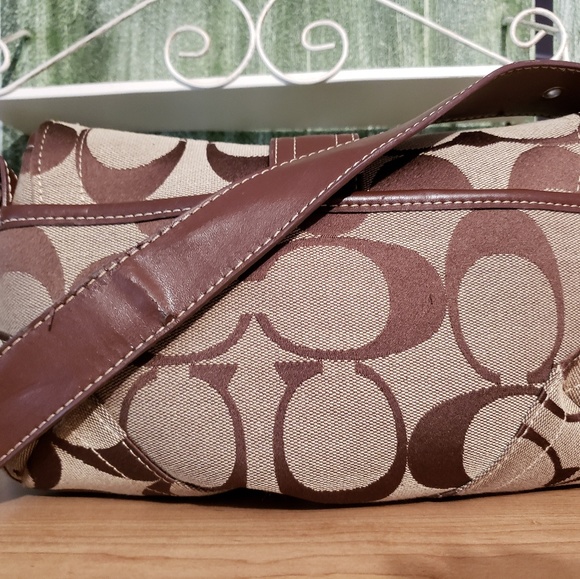 Purse - Picture 2 of 2